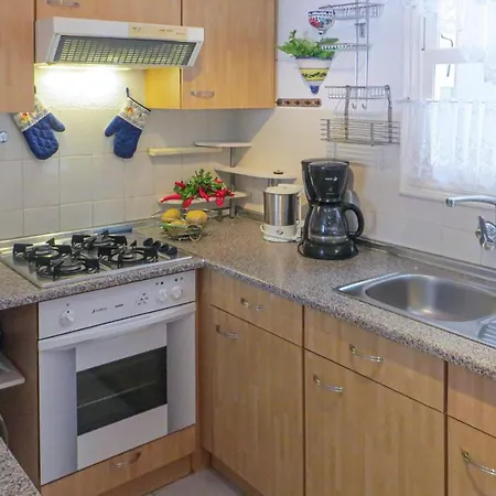 Pet Friendly In With Kitchen Nyaraló